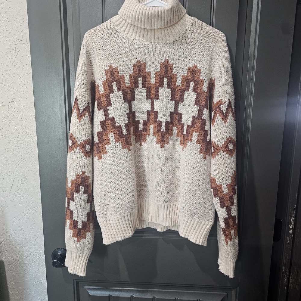 Vigoss Cream and Brown Knit Sweater